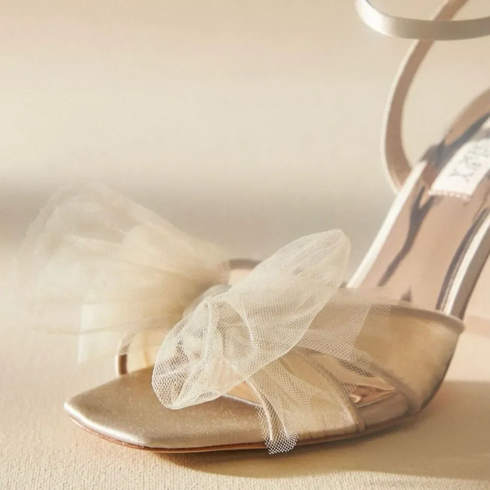 Badgley Mischka Tess Women’s Tulle Bow Block Heels Pearl Nude Size 7.5 Sandals